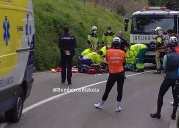 Un ciclista resulta herido tras un accidente con un camión en Muxika