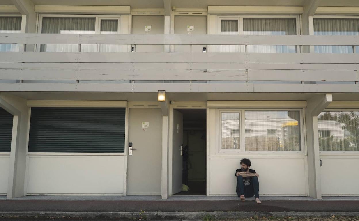 Gorka Urbizu abeslaria, 'Dardara' dokumentalaren irudi batean.