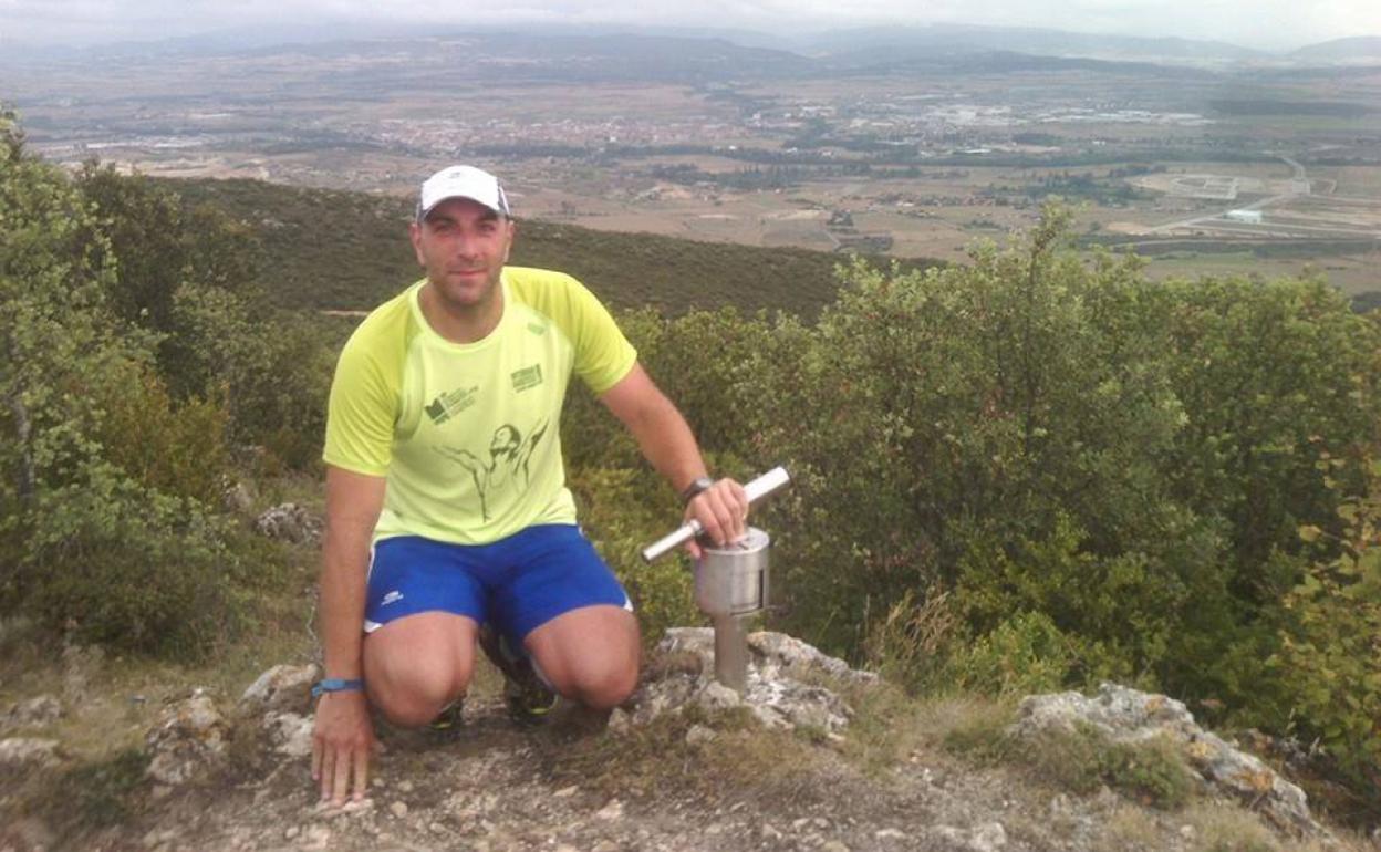 Gonzalos Pérez, en la cumbre del Montefuerte.