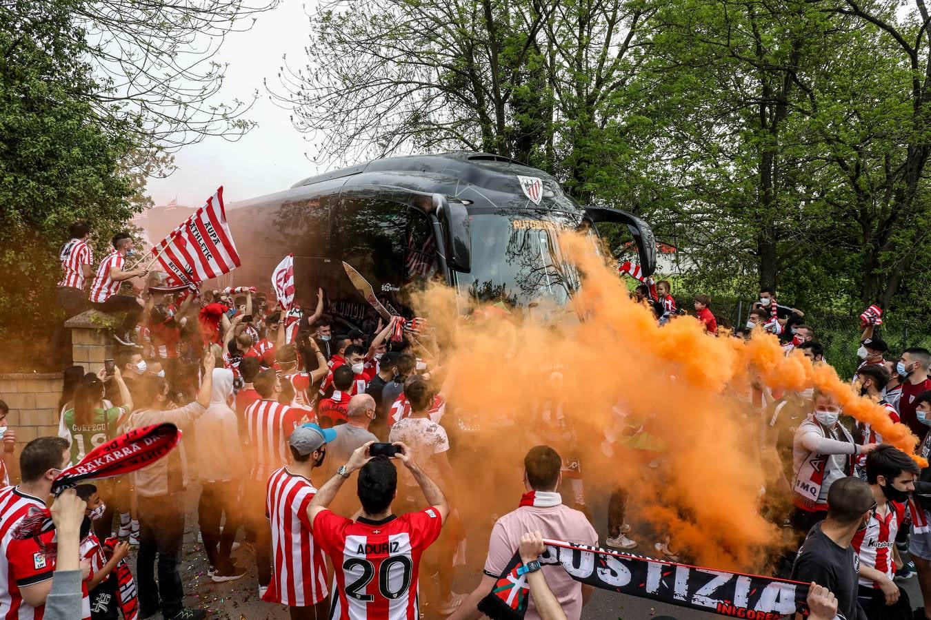 Fotos: Gran despedida a los jugadores del Atheltic en Lezama