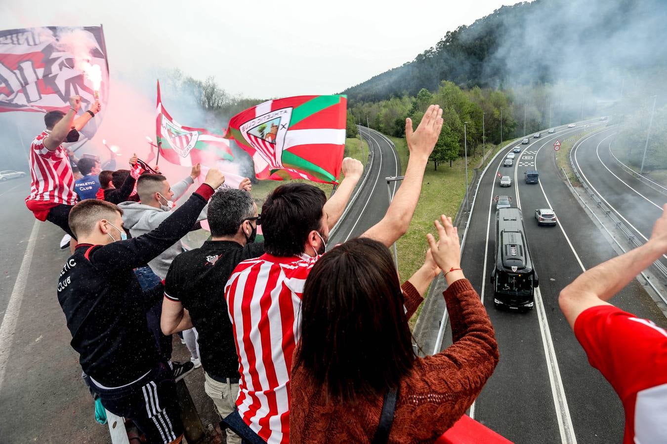 Fotos: Gran despedida a los jugadores del Atheltic en Lezama