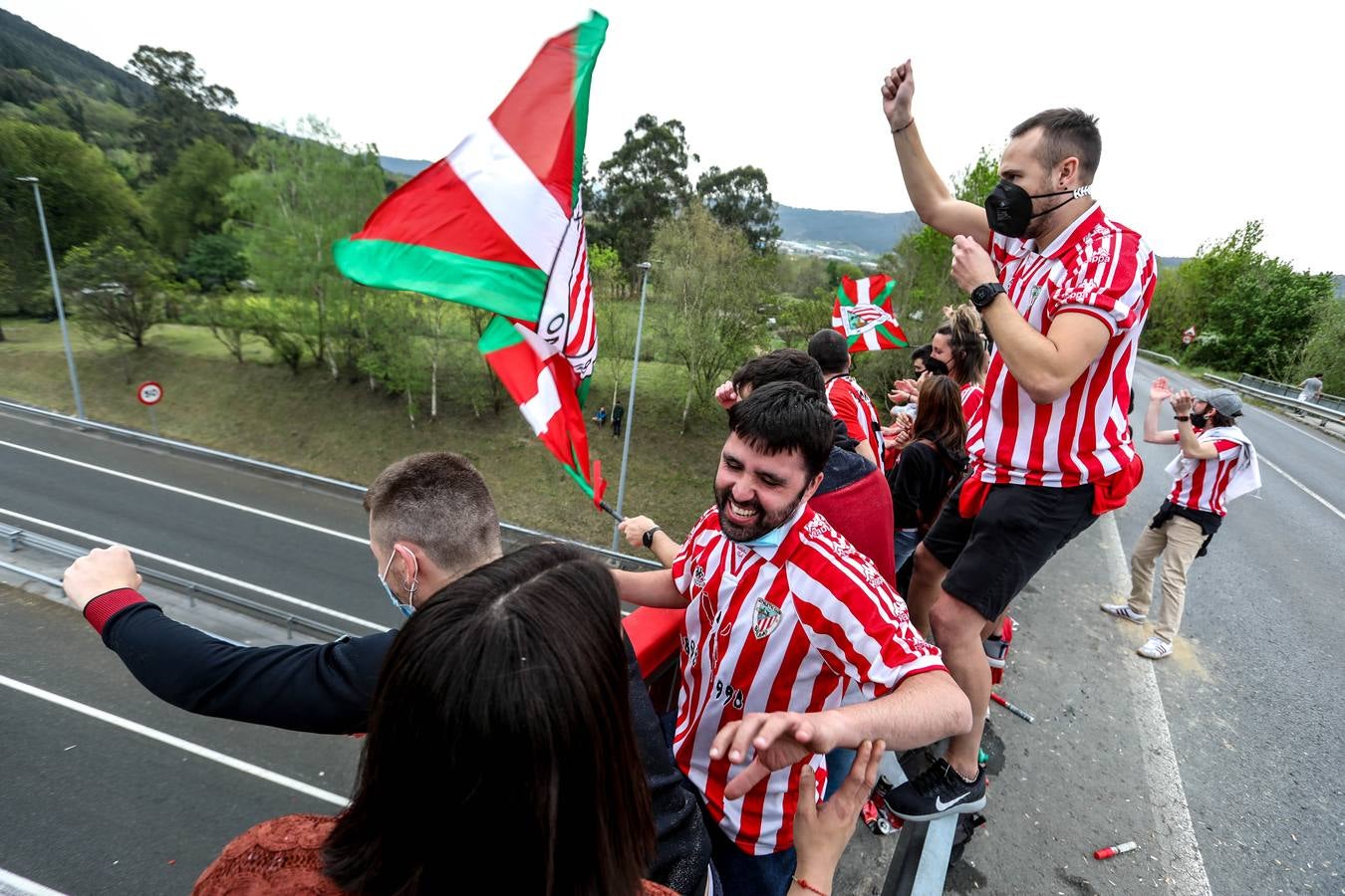 Fotos: Gran despedida a los jugadores del Atheltic en Lezama