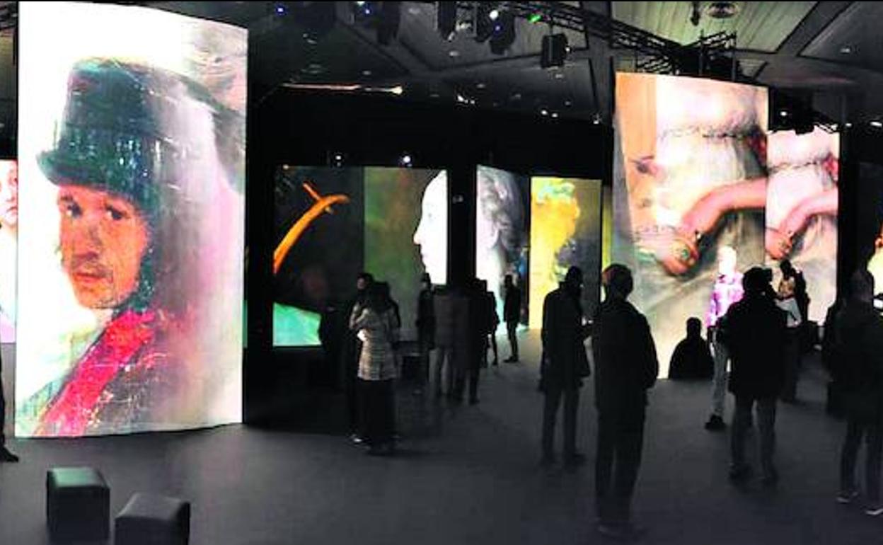 Imágenes de la exposición 'Ingoya' abierta la semana pasada en el Palacio de Congresos y Exposiciones de Granada. 