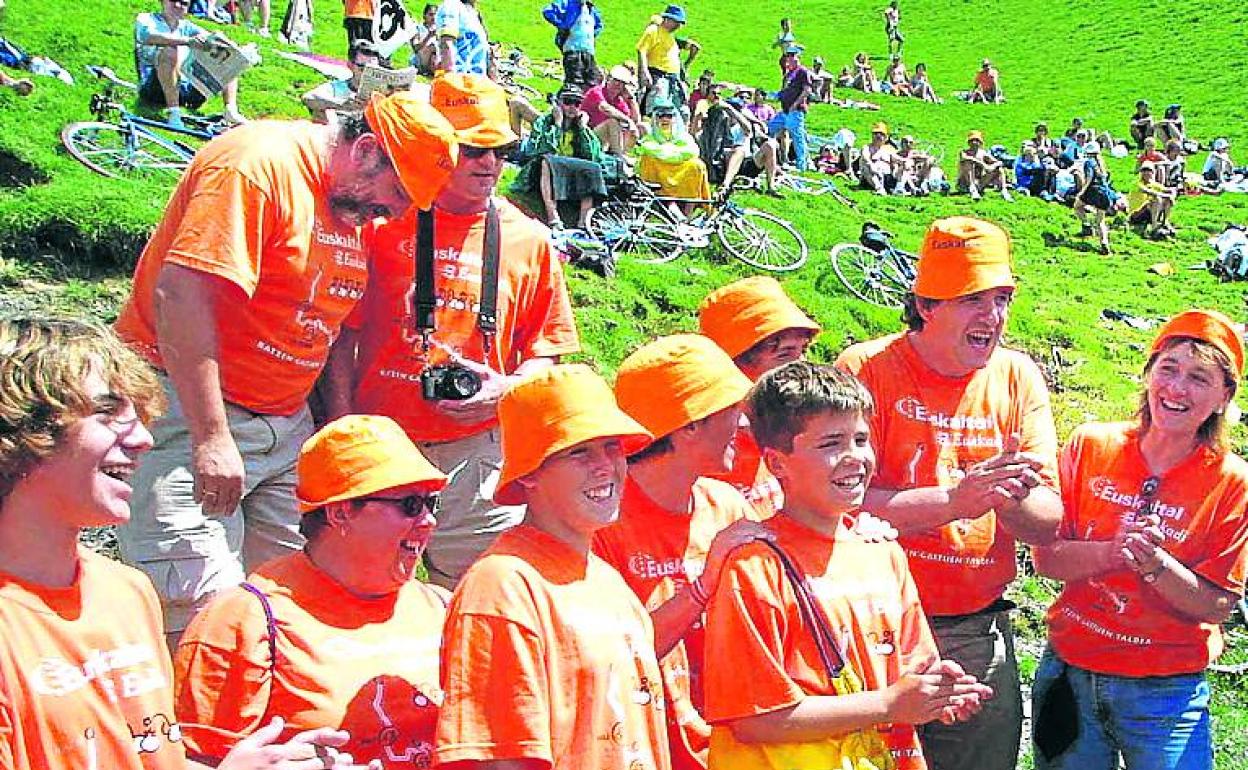 La marea naranja en La Mongie, en el Tourmalet. 