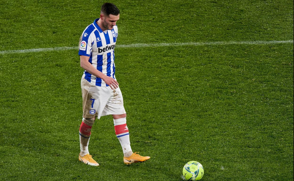 La de la derrota ante Osasuna en febrero es hasta ahora la última titularidad de Lucas. 