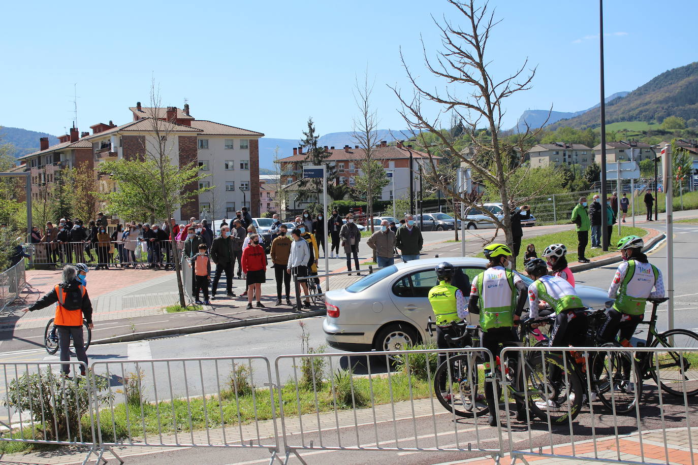 Fotos: Salida de la tercera etapa de la Itzulia desde Amurrio