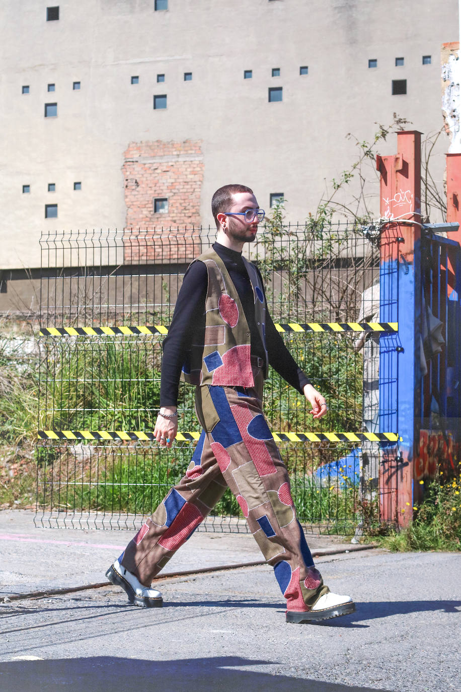 Fotos: Aritz, el rey del &#039;patchwork&#039; que no pasa desapercibido en Bilbao con sus diseños multicolor