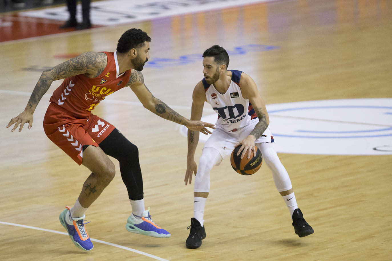 Fotos: El UCAM Murcia - Baskonia, en fotos