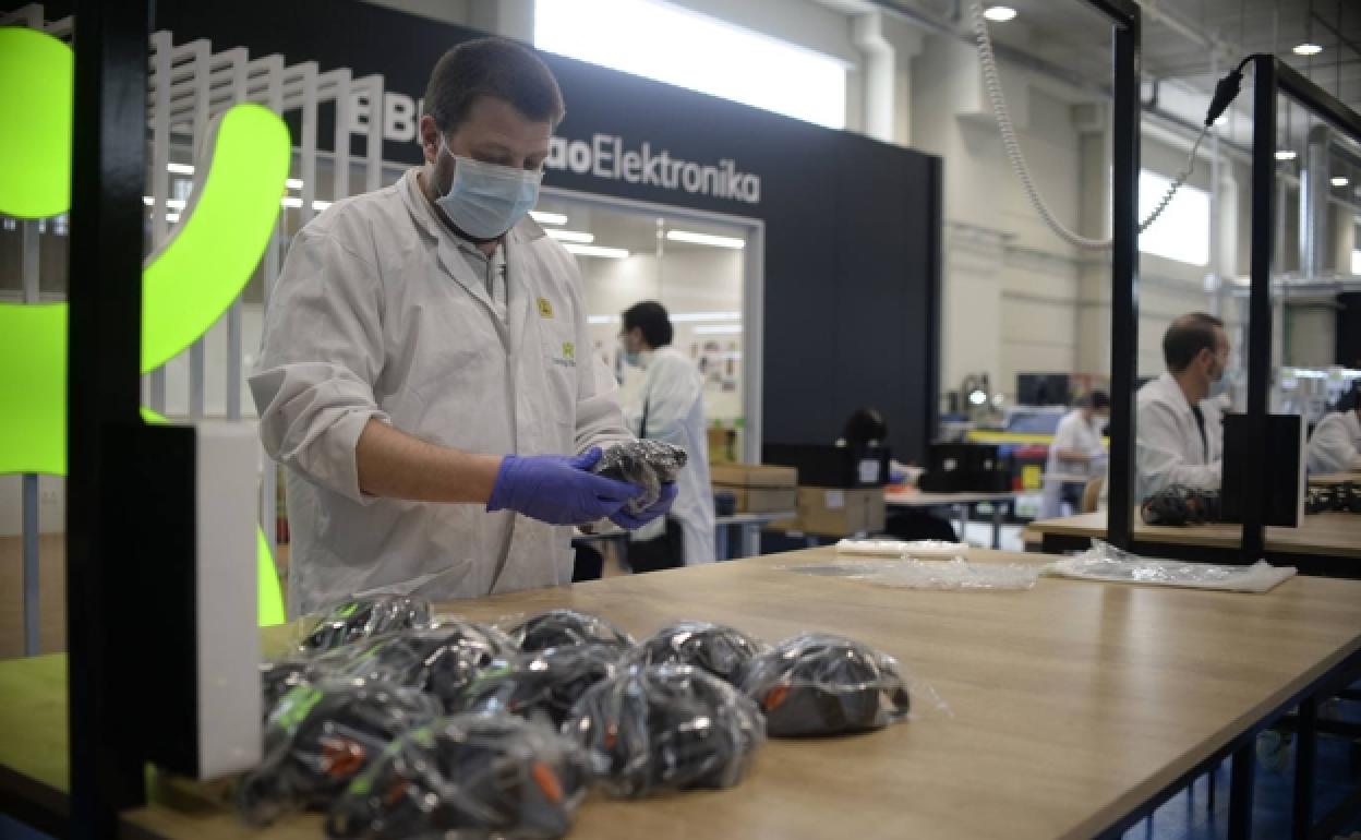 Mendia prevé que esta década se crearán 610.000 empleos netos en Euskadi