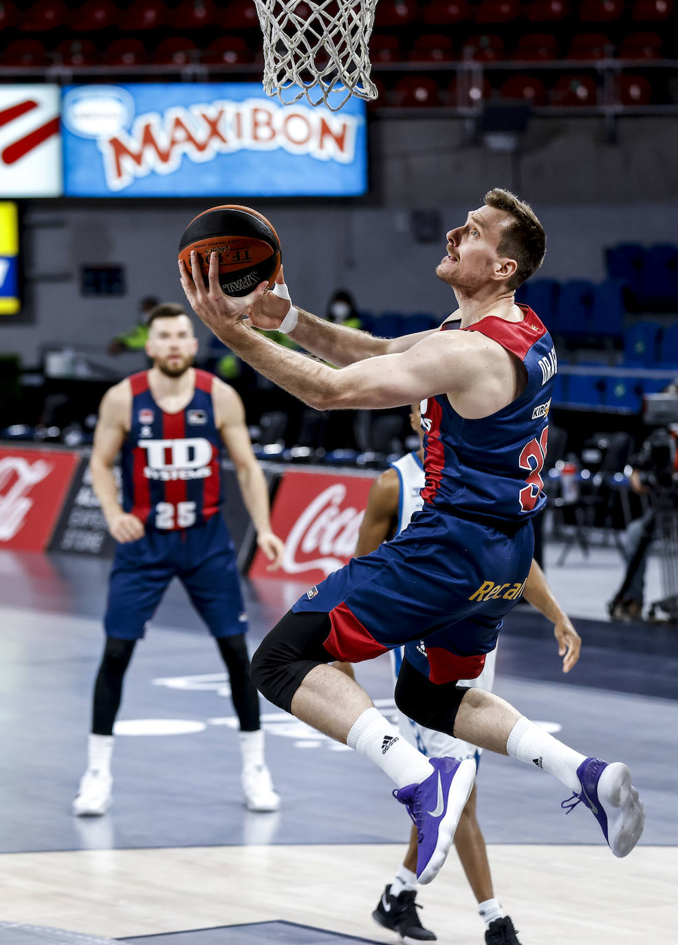 Fotos: Las mejores imágenes del Baskonia - San Pablo Burgos