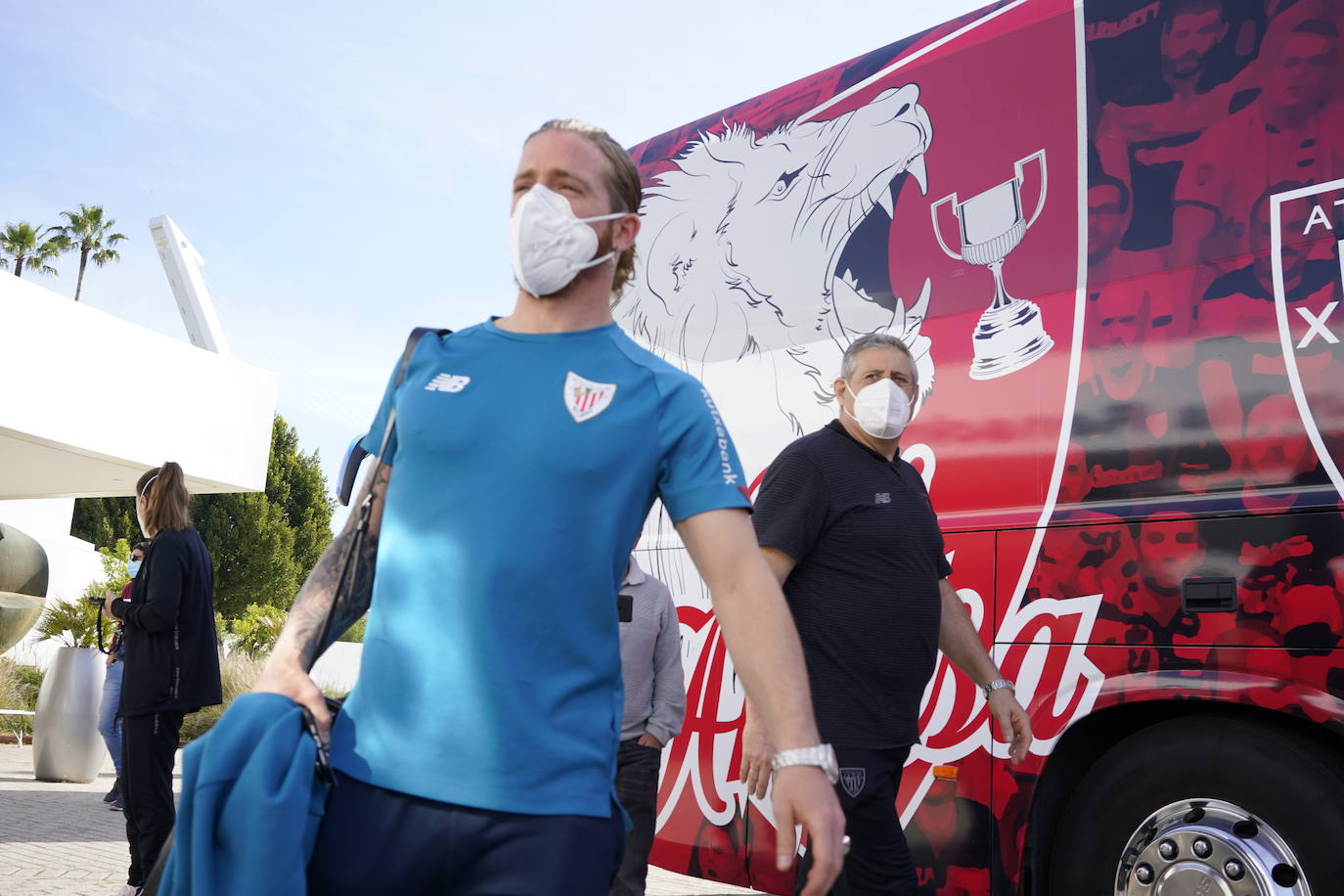 Fotos: Los jugadores rojiblancos ya regresan a Bilbao