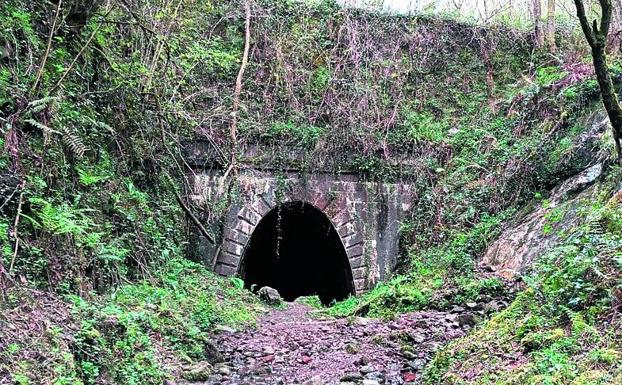 Bidegorri entre Sopuerta y Castro: Sopuerta y Castro quieren reconectar: proponen recuperar un viejo túnel para hacer una vía verde ciclista