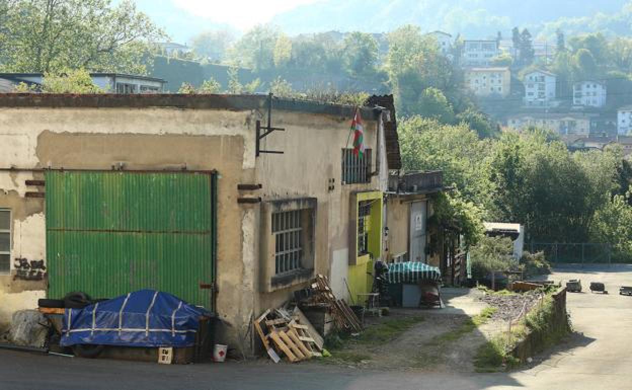 Caserío abandonado de Senper Enea donde fue maniatado y abandonado el herido. 