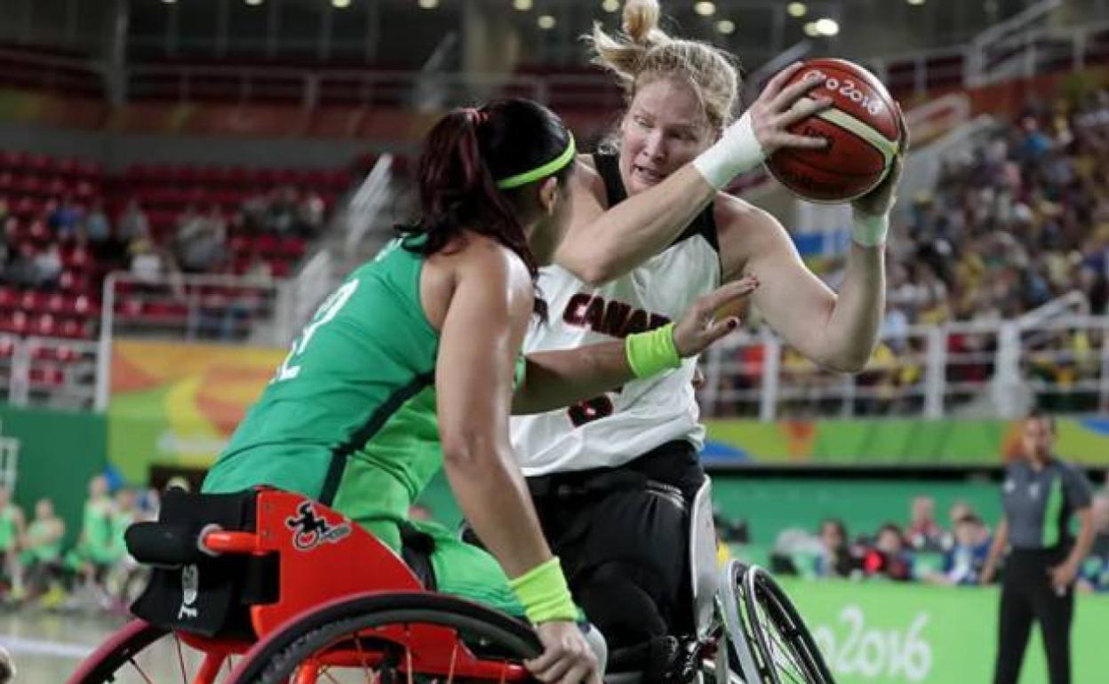 Un duelo de baloncesto en silla en los pasados Juegos Paralímpicos en Río de Janeiro. 