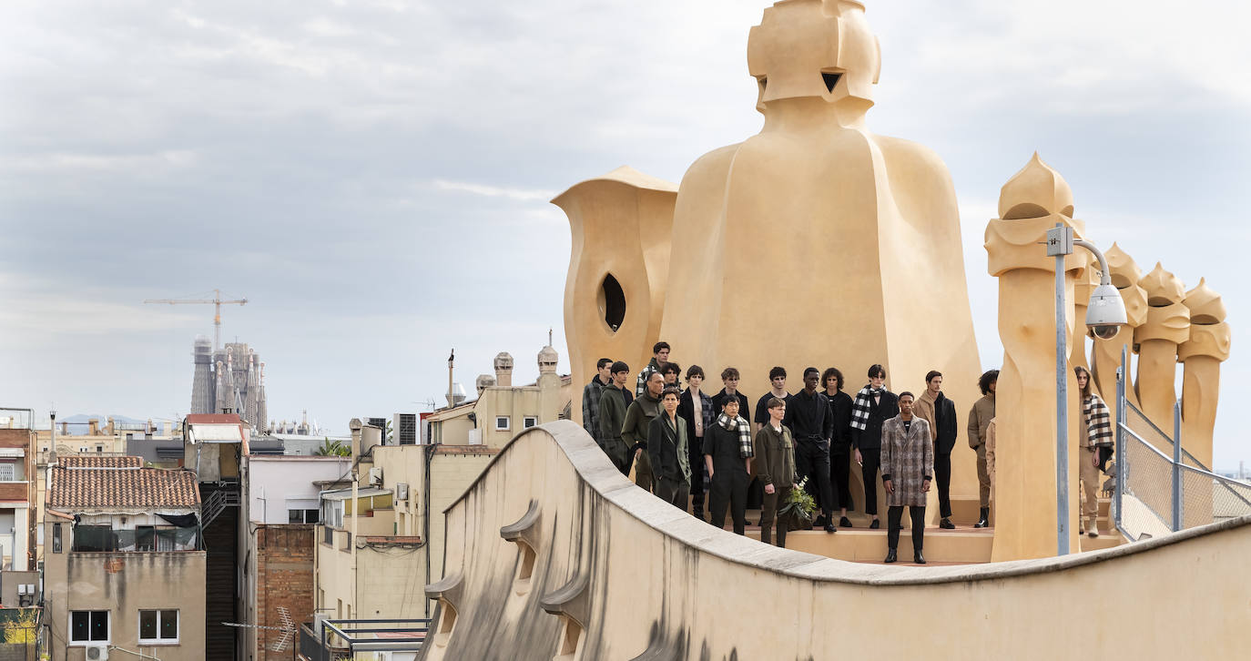 Fotos: Una primera jornada de la 080 Barcelona Fashion con acento vasco con el desfile virtual de la firma Eñaut