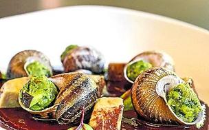 Caracoles con vizcaína de gotsu garo