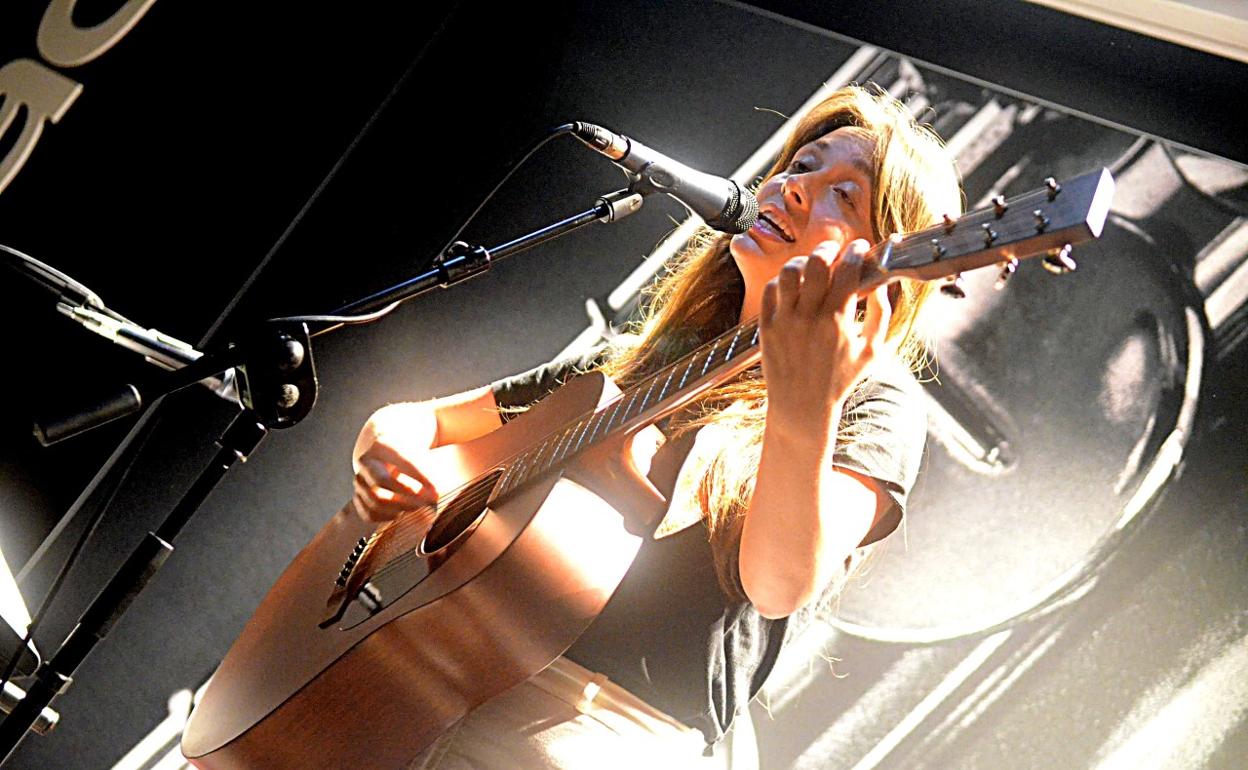 Maren deconstruyendo su debut: 'Margaritas y lavanda'