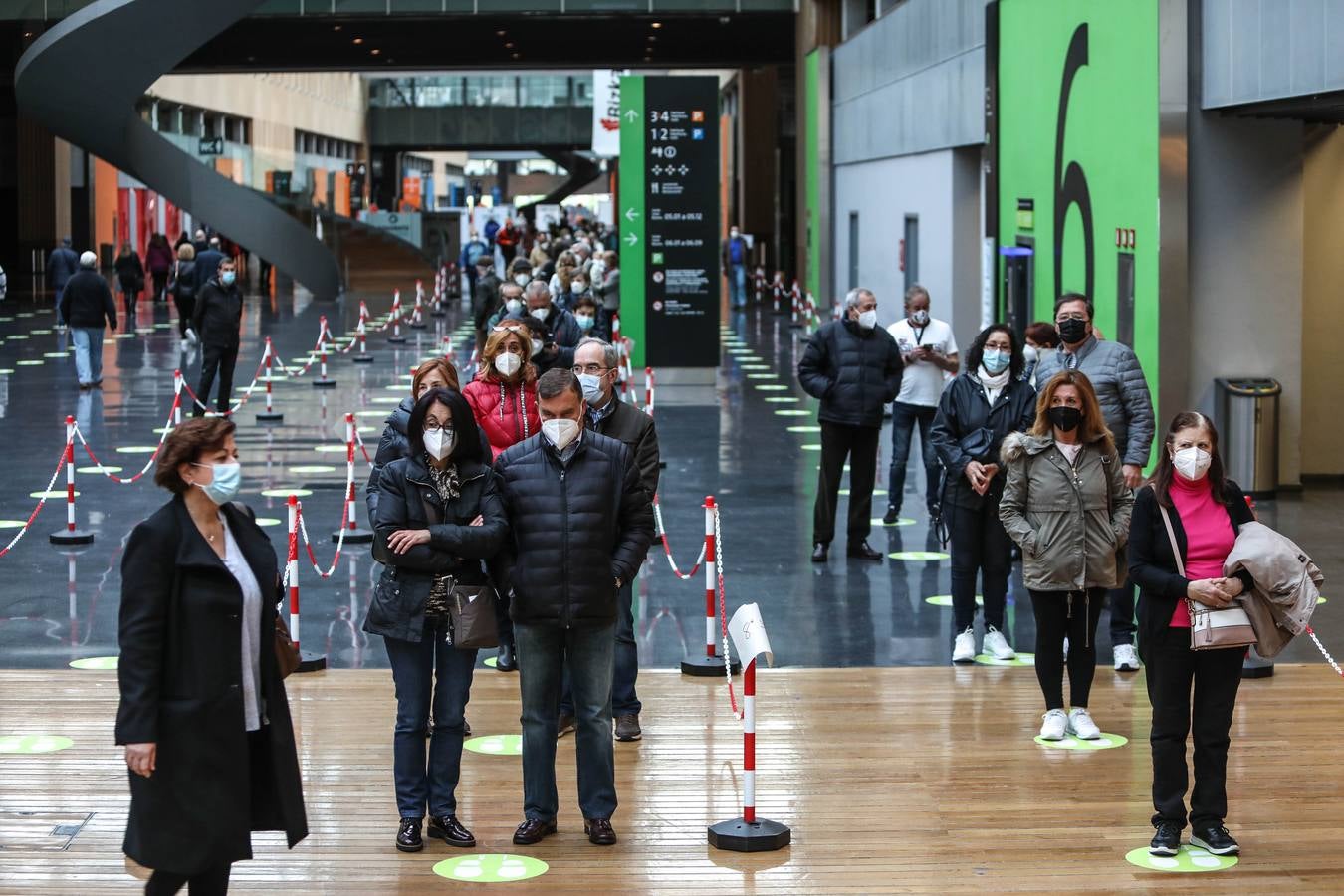 Fotos: Vacunación masiva en el BEC