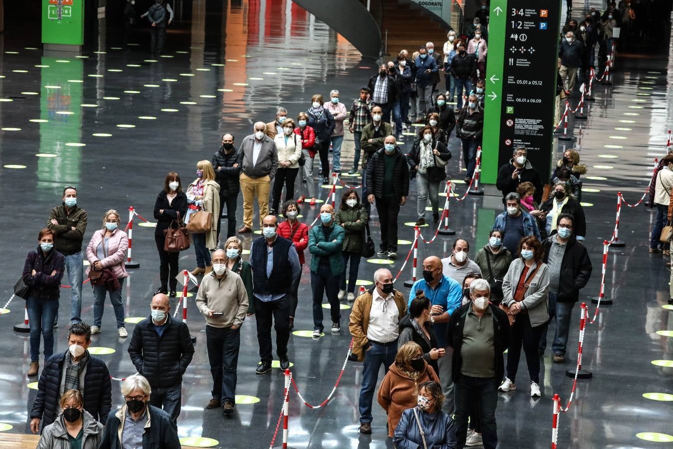 Fotos: Vacunación masiva en el BEC