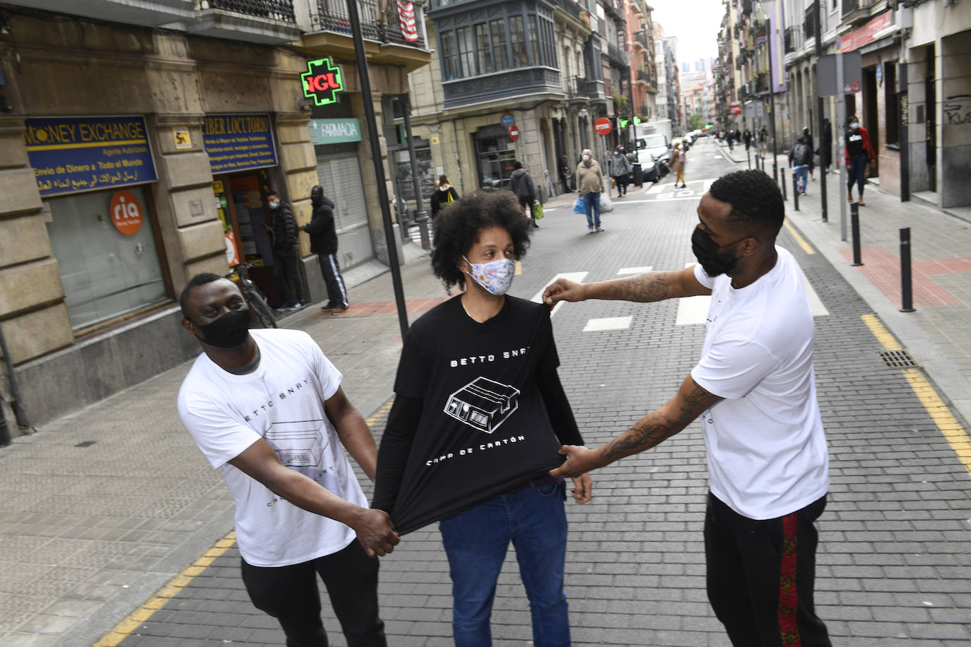 Fotos: &#039;Cama de cartón&#039;: la iniciativa de una firma de San Francisco para ayudar a las personas sin hogar