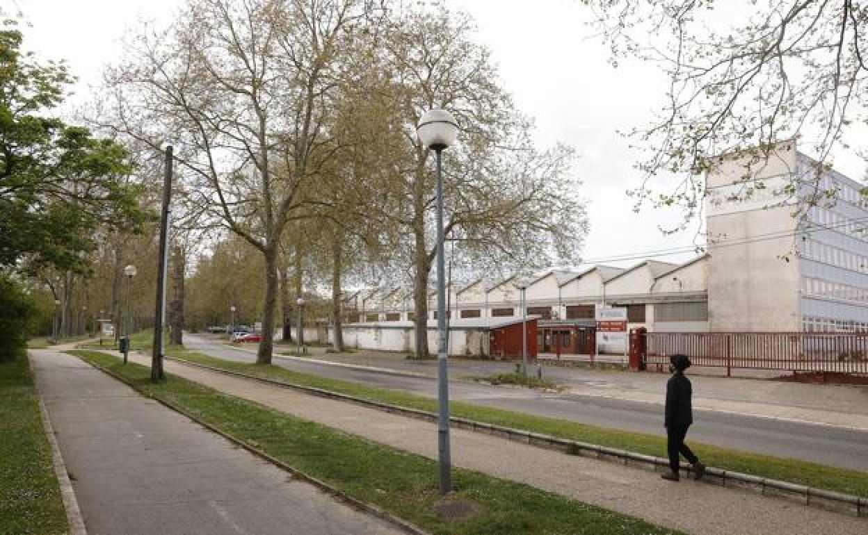 La factoría URSSA nunca se trasladó a Jundiz como se planteó en 1976. 