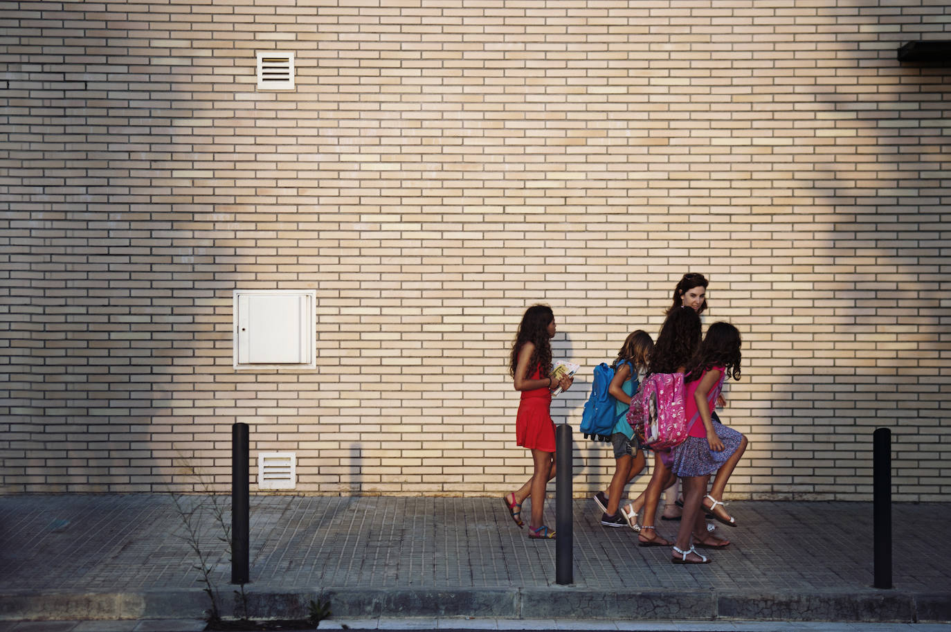 Instrucciones de la directora para las niñas actrices.