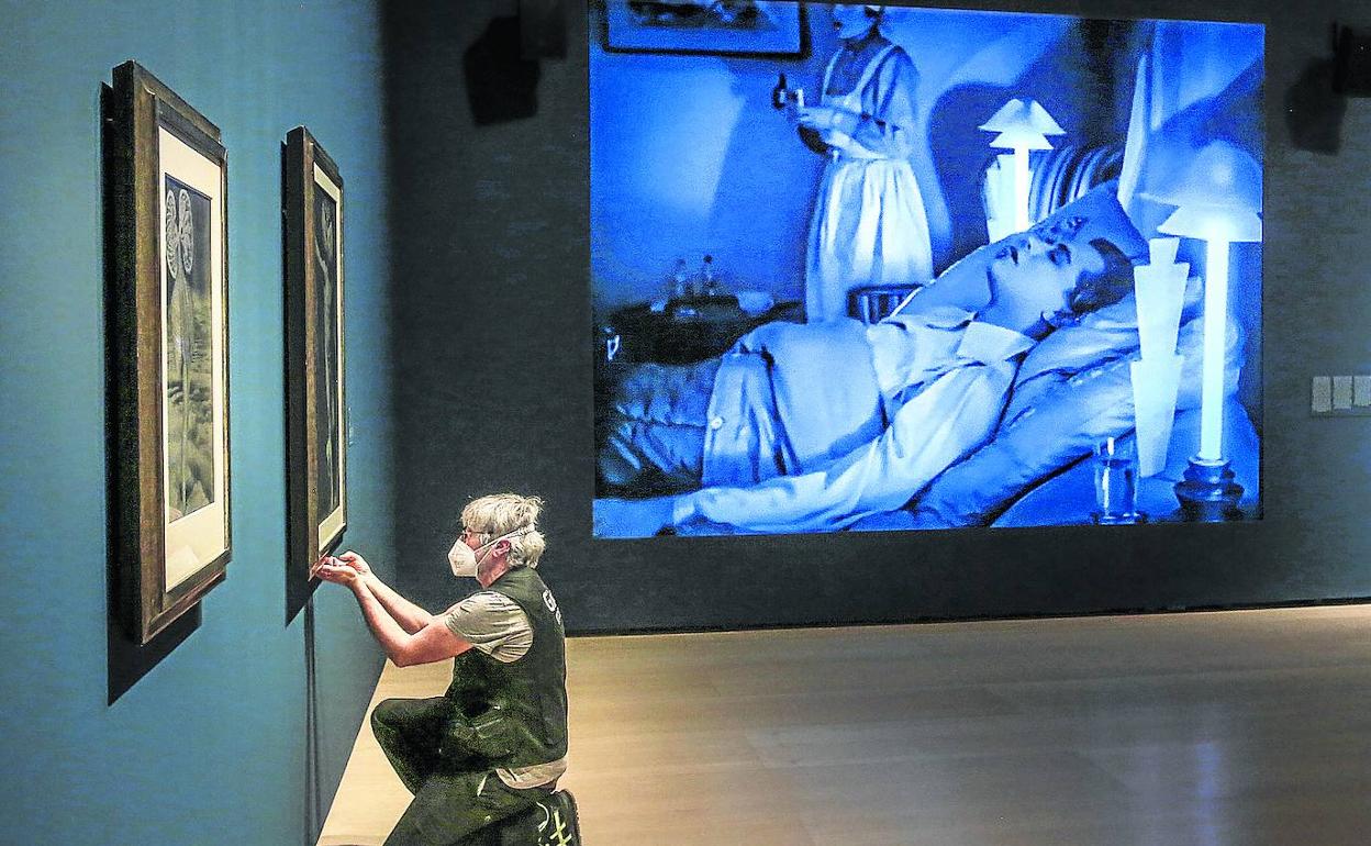 En el Guggenheim se puede ver 'Los locos años 20', una muestra acerca de la década del pasado siglo marcada por el desenfreno. 