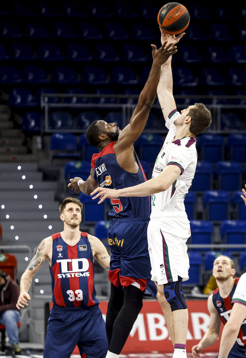 Las fotos del Baskonia - Unicaja. 