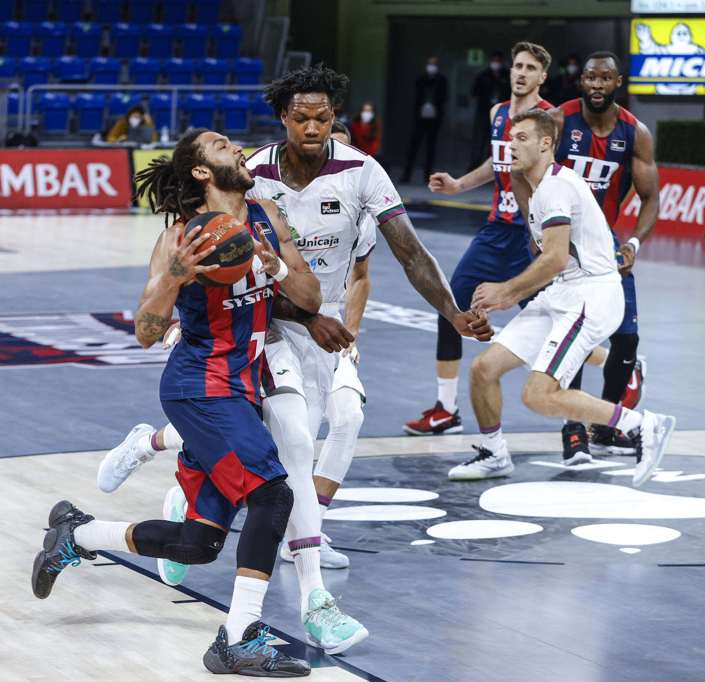 Las fotos del Baskonia - Unicaja. 