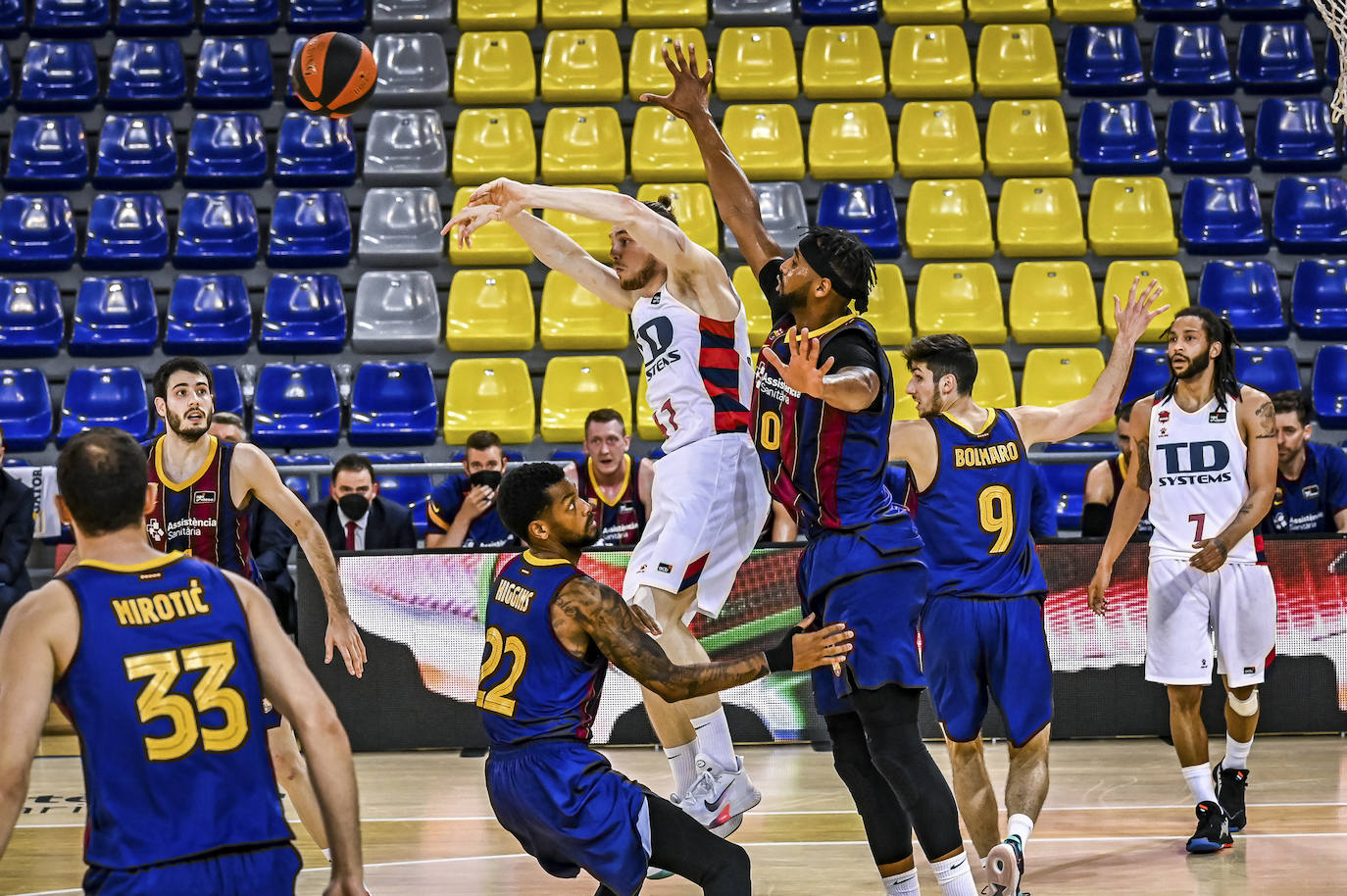 Fotos: Las mejores imágenes del Barça - Baskonia