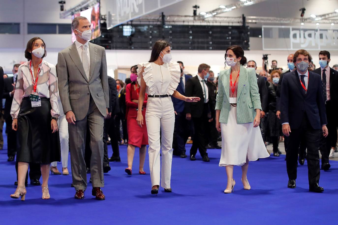 Fotos: Letizia saca su lado flamenco en Fitur: el mono de volantes que nadie esperaba ver
