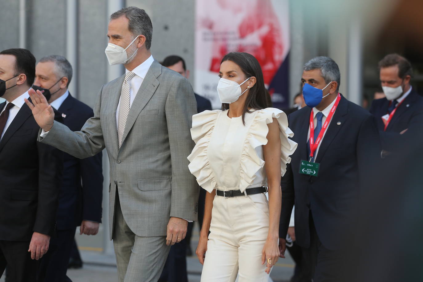 Fotos: Letizia saca su lado flamenco en Fitur: el mono de volantes que nadie esperaba ver