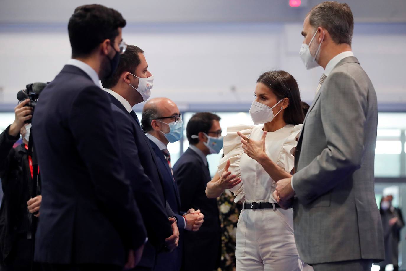 Fotos: Letizia saca su lado flamenco en Fitur: el mono de volantes que nadie esperaba ver