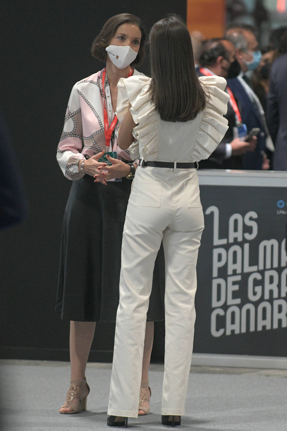 Fotos: Letizia saca su lado flamenco en Fitur: el mono de volantes que nadie esperaba ver