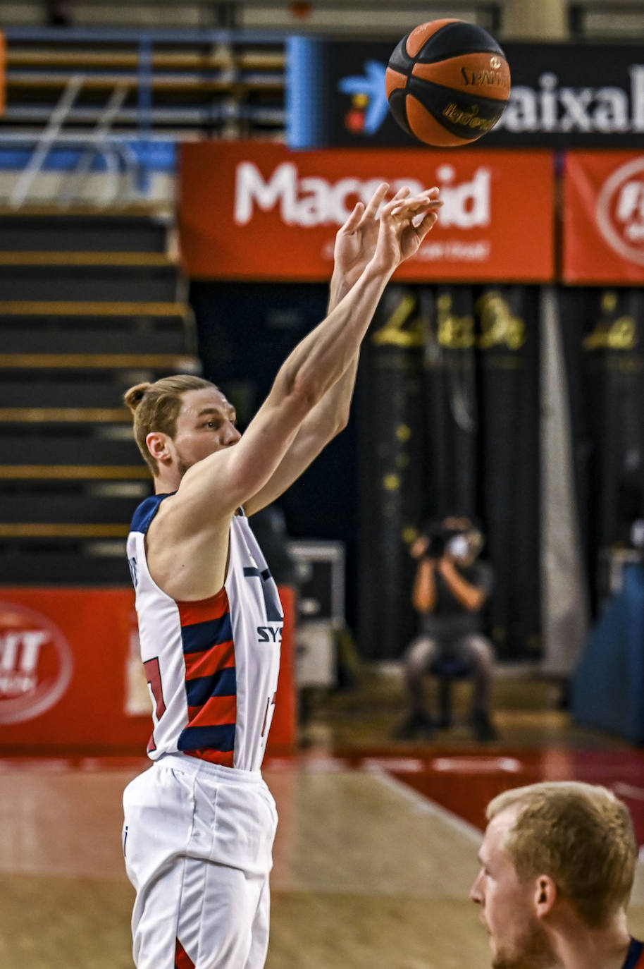 Fotos: Las mejores imágenes del Manresa-Baskonia