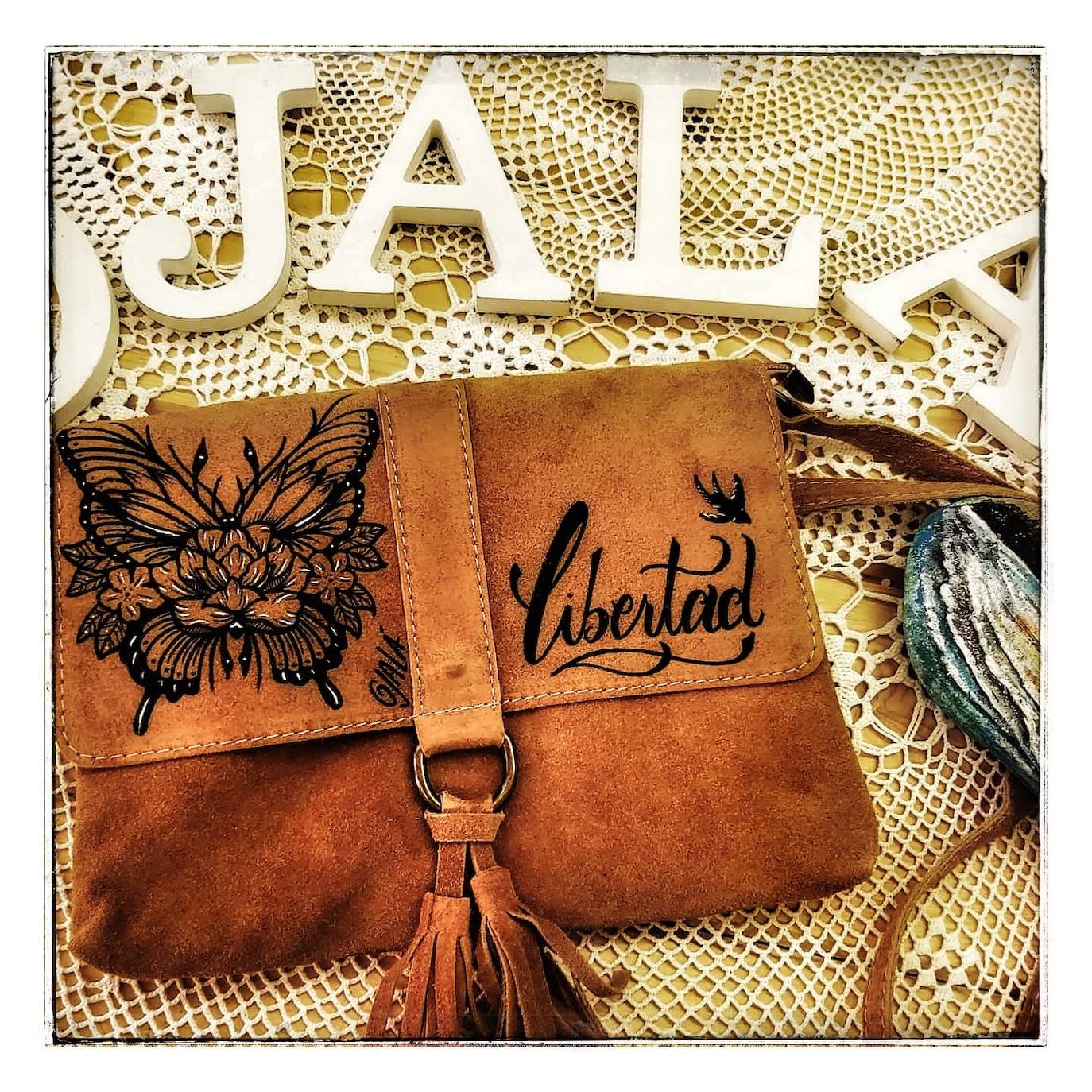 Fotos: Madre e hijo personalizan ropa y accesorios únicos en si tienda de Barakaldo