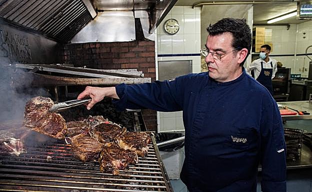 Óscar García, del Txakoli Simón.