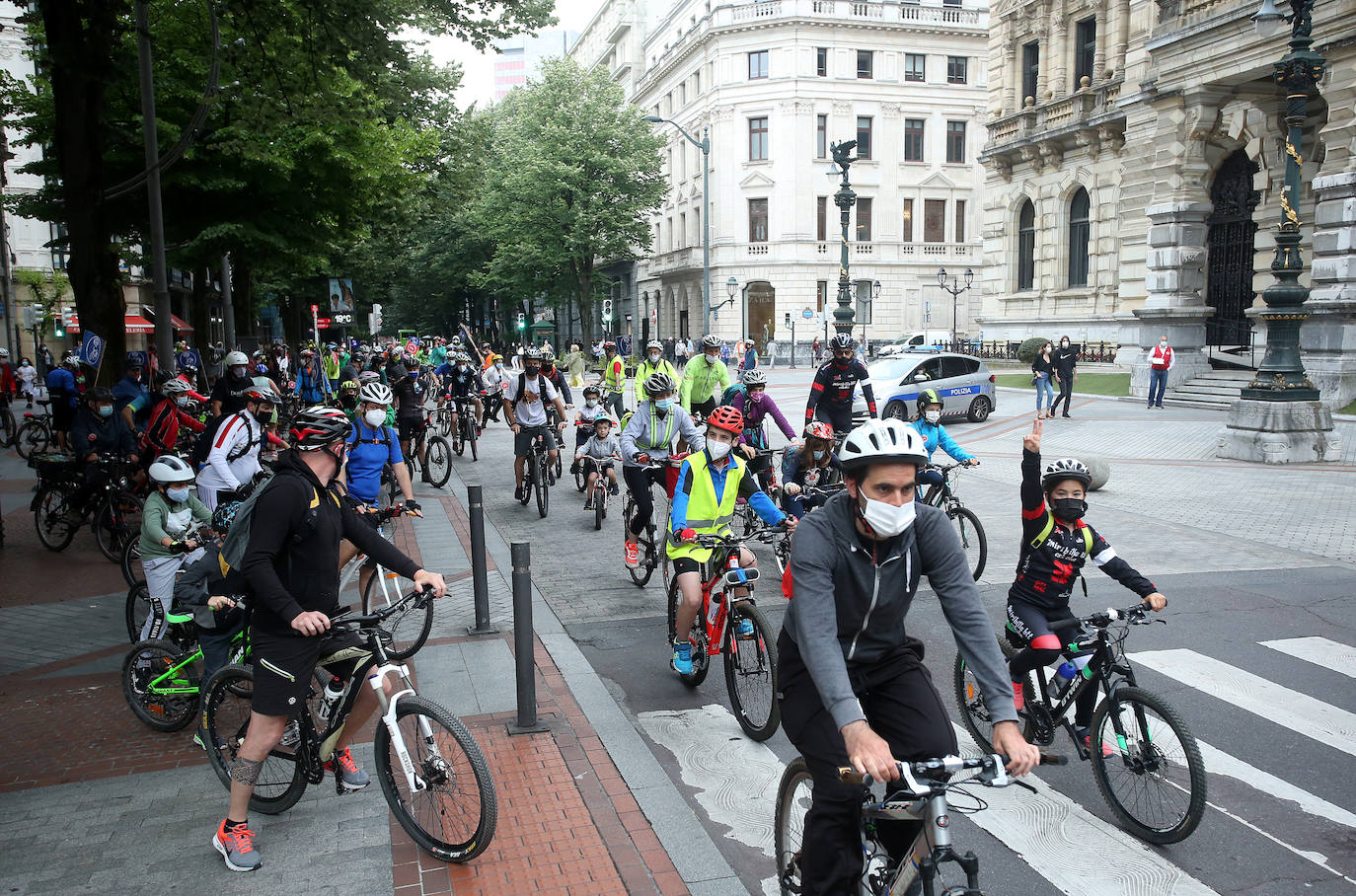 Fotos: Marcha ciclista para reclaramar un Bidegorri entre Bilbao y Barakaldo