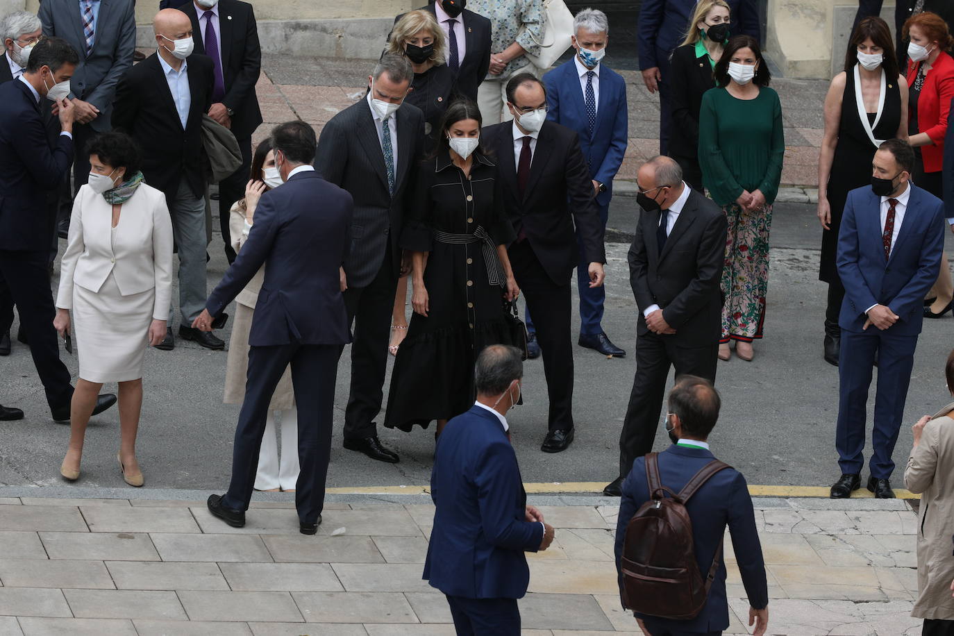 Fotos: Todas las imágenes del look de la reina Letizia en Euskadi