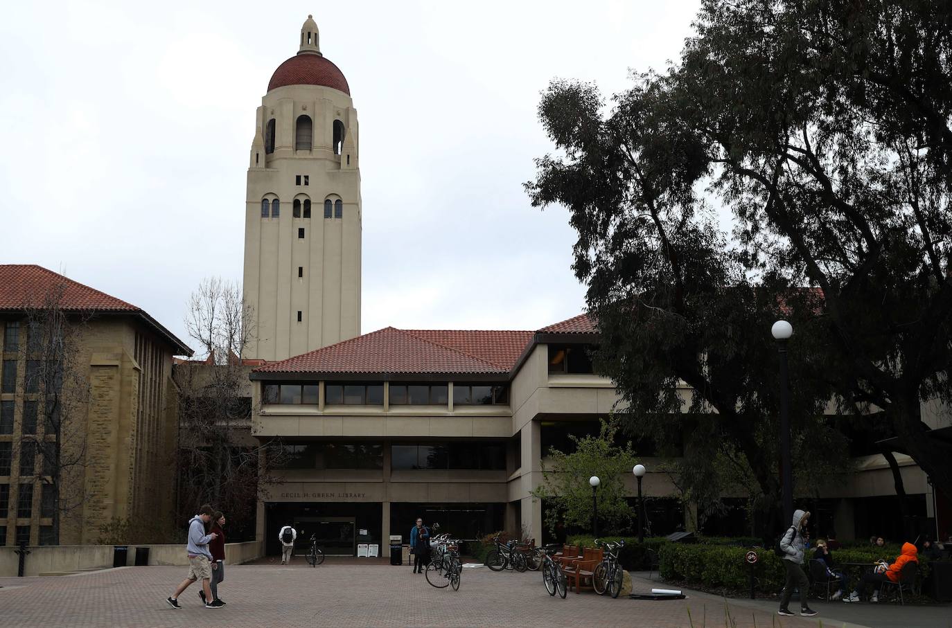 12.- UNIVERSIDAD DE STANFORD (CALIFORNIA)