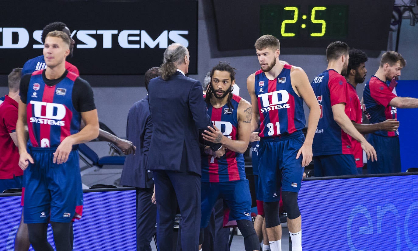 Fotos: Las mejores imágenes del Baskonia - Valencia