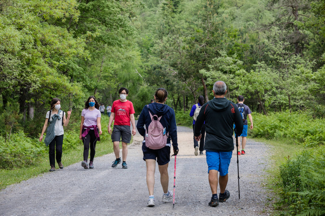 Fotos: Los Parques Naturales de Álava recuperan las rutas guiadas