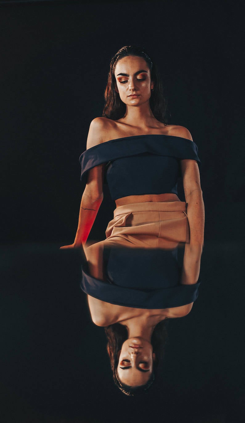 Fotos: Valentín Carballo, el diseñador que elude las fronteras de género desde Galdakao