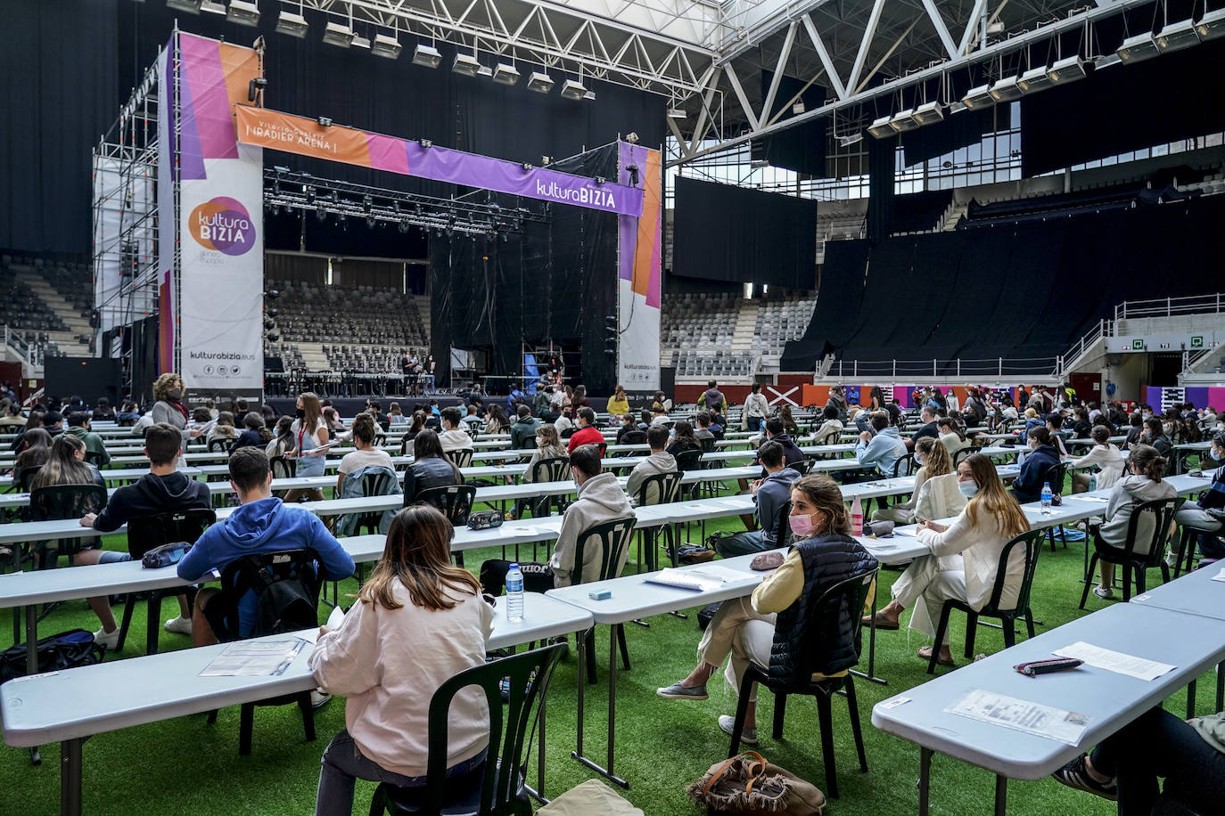 Fotos: Primera jornada de la Selectividad 2021 en Álava