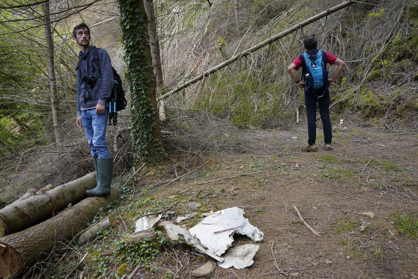 Fotos: Restos del accidente de avión en el Monte Oiz en 1985