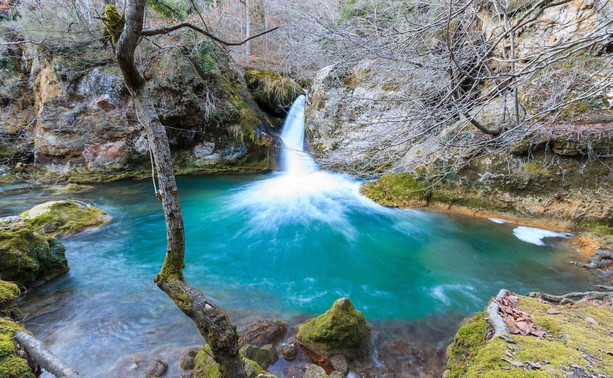 Urederra, las aguas turquesas del nacimiento de un río navarro