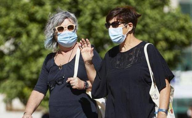 ¿Será obligatoria la mascarilla este verano en Euskadi?