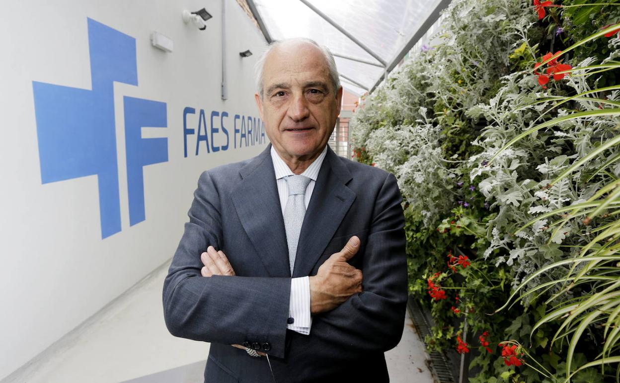 El presidente de Faes Farma, Mariano Ucar, en las instalaciones actuales 