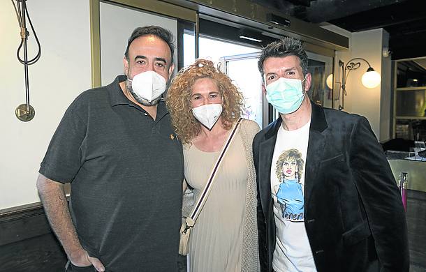 Yusan Acha, Cristina Fernández e Iván Esdroso.