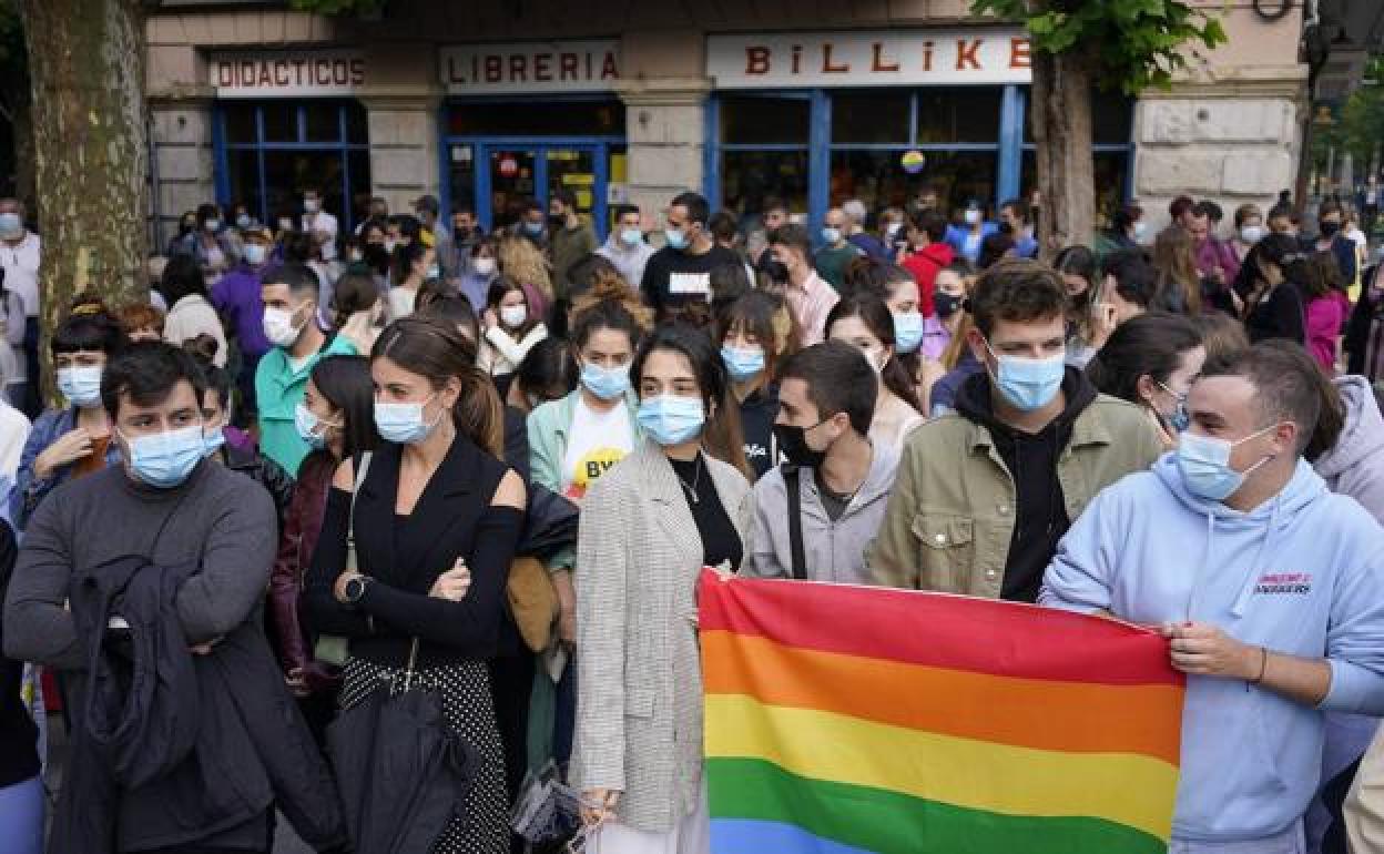 Concentración contra dos agresiones homófobas y otra machista este fin de semana en Amorebieta. 